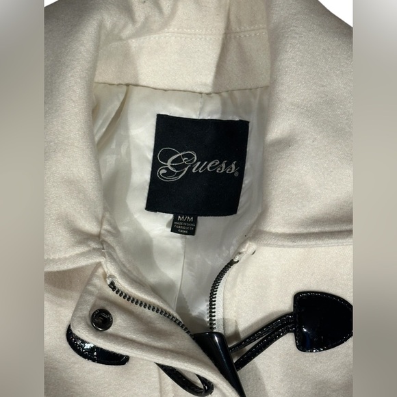 Guess Coat. Size Medium. - Picture 3 of 9